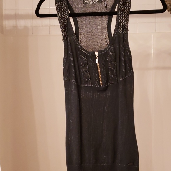 Guess - Picture 2 of 3